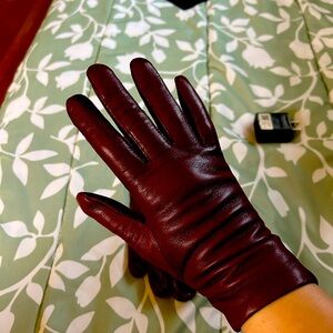 High FashionRed/Brown Leather gloves size small/medium
